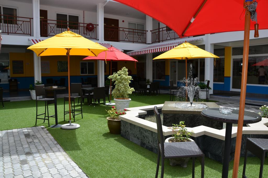 The Old School Self-Catering Apartment Praslin ภายนอก รูปภาพ