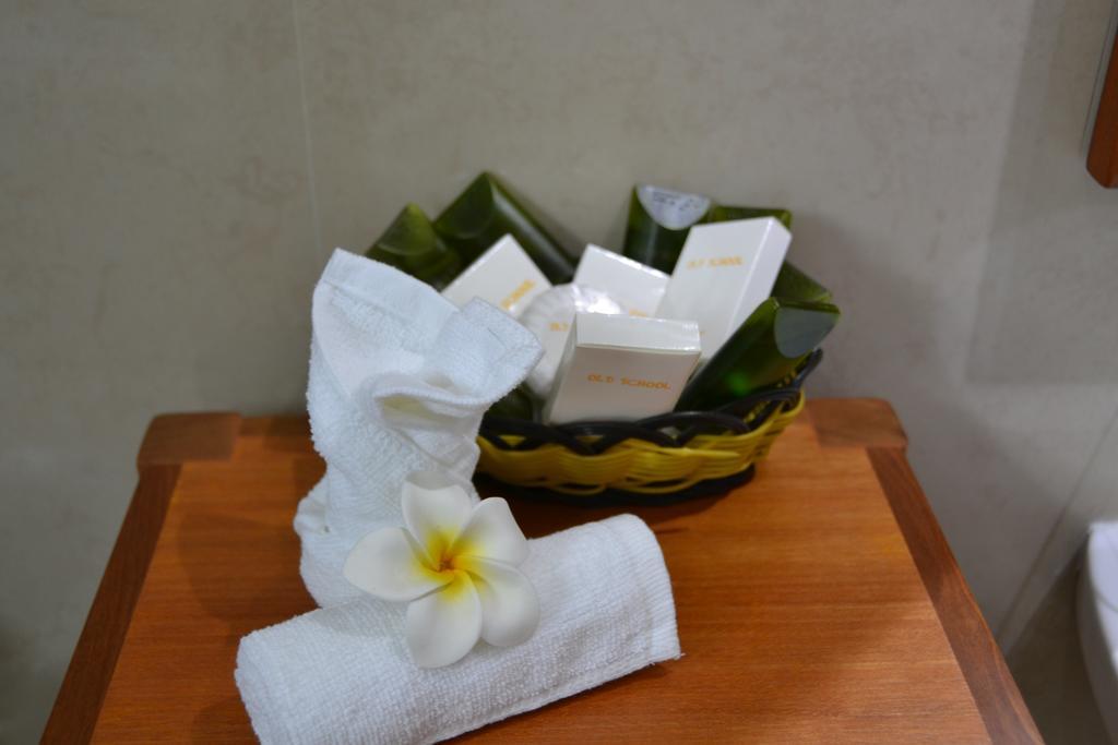 The Old School Self-Catering Apartment Praslin ภายนอก รูปภาพ
