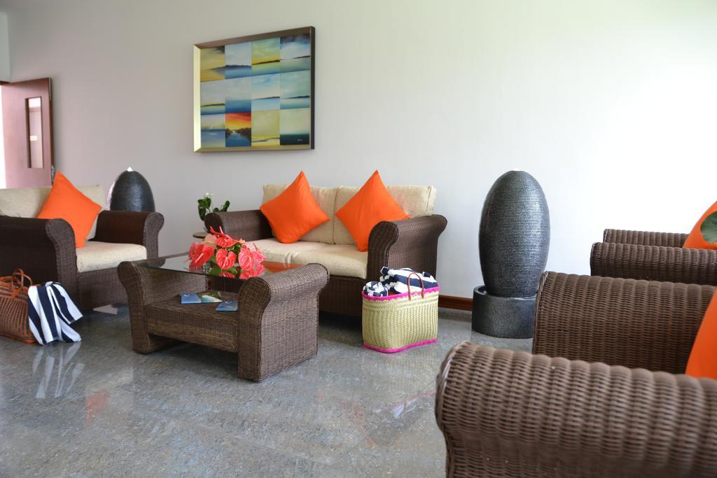 The Old School Self-Catering Apartment Praslin ภายนอก รูปภาพ